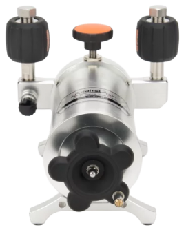 Additel 901B Series Pneumatic Pump with carrying case, -6 to 6 psi / -0.4 to 0.4 bar, 1/4" NPT F-