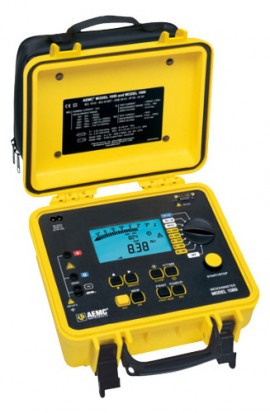 AEMC 1060 Digital Megohmmeter with Analog Bargraph and DataView Software, 1000V-