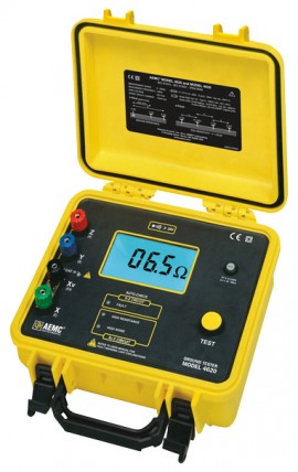 AEMC 4620 Ground Resistance Test Kit with 300&#039; test leads, 2000 &amp;ohm;, battery-powered-