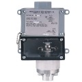 Dwyer 1004W-B3-D Weatherproof Pressure Switch (10 to 70psig) with 316SS pressure chamber &amp; FEP diaphragm-