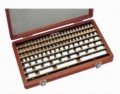 Mitutoyo 516-337-30 Metric Gauge Block Rectangular Ceramic Set, grade 00, JIS-