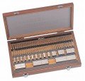 Mitutoyo 516-443-26 Metric Gauge Block Square Steel Set, AS-1 grade-